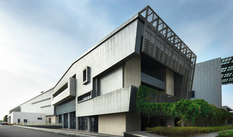 �����谲��д��¥